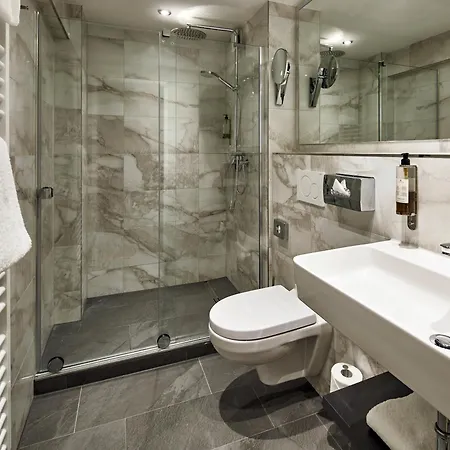 Kraft 3* Munich
